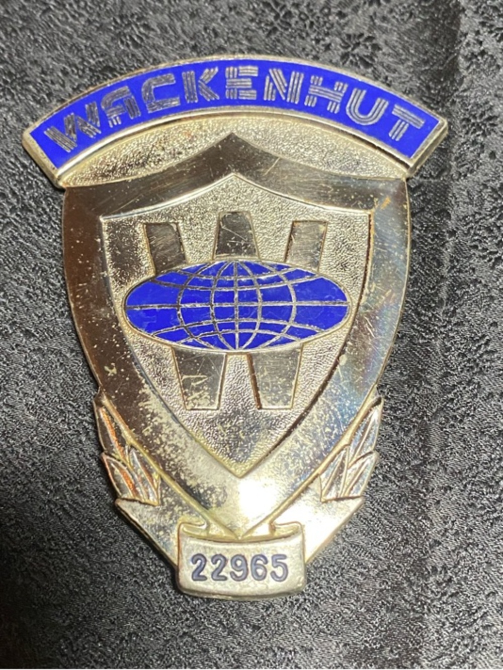 Vintage Wackenhut Breast Blackinton Badge #22965 Phased Out Around 2010 RARE